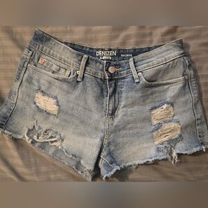 Women's Levis Denizen Distressed Shorts Sz. 7 EUC!